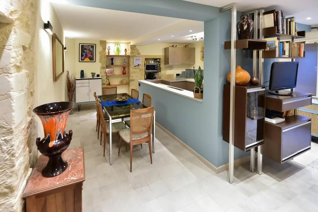 Charmante Maison De Village Au Coeur Du Luberon 쿠쿠론 외부 사진